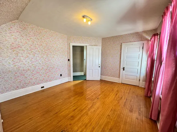 $229,900 | 42 Minnesota Avenue South, Aitkin, MN 56431