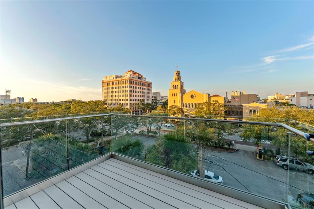 465 Central Avenue, Unit 301 St. Petersburg, FL 33701 - Photo 13 of 47 a view of a city