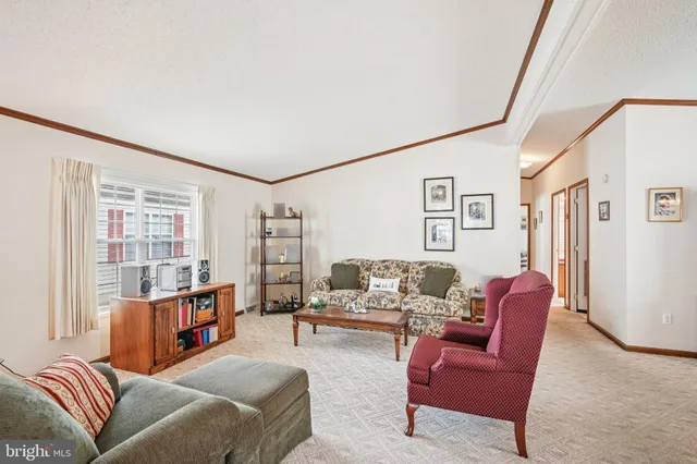 $379,900 | 1099 J F K Drive, North Wales, PA 19454