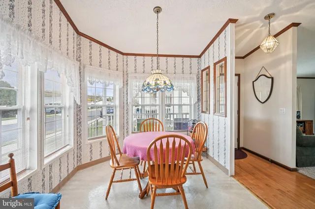 $379,900 | 1099 J F K Drive, North Wales, PA 19454