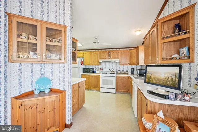 $379,900 | 1099 J F K Drive, North Wales, PA 19454