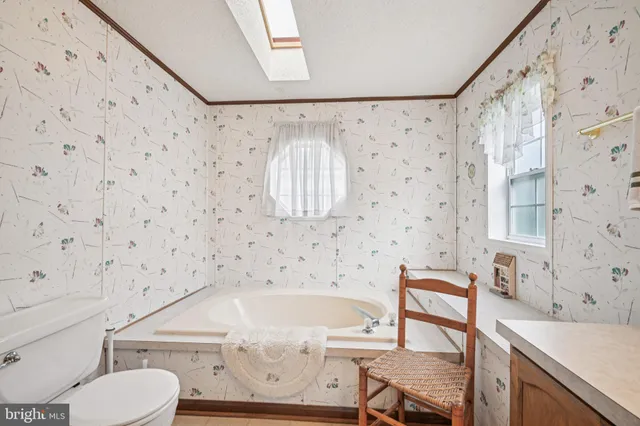 $379,900 | 1099 J F K Drive, North Wales, PA 19454