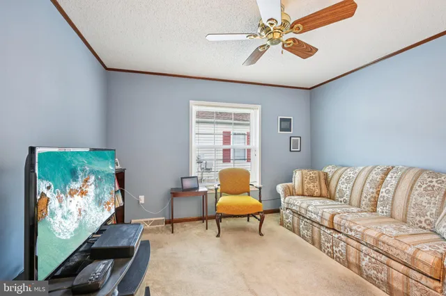 $379,900 | 1099 J F K Drive, North Wales, PA 19454