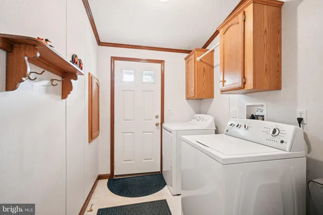 $379,900 | 1099 J F K Drive, North Wales, PA 19454