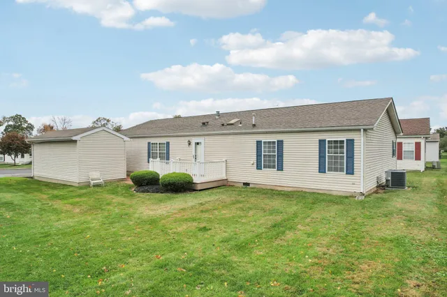 $379,900 | 1099 J F K Drive, North Wales, PA 19454