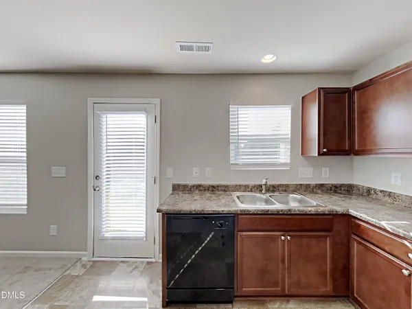 $1,629 | 325 Emilies Crossing Way, Lillington, NC 27546
