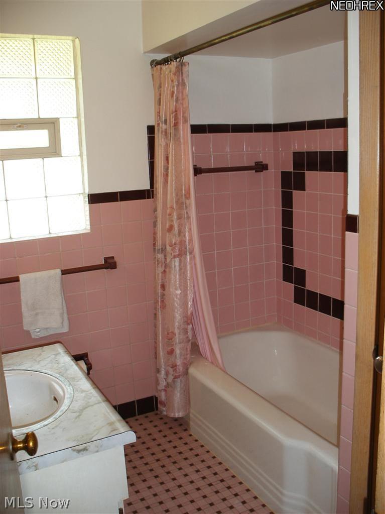 4201 West Pleasant Valley Road Cleveland, OH 44134 - Photo 12 of 20 Gallery Image 12