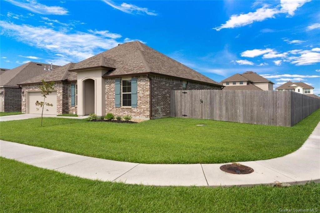 4610 East Ridge Road Lake Charles, LA 70607 - Photo 2 of 22 Gallery Image 2