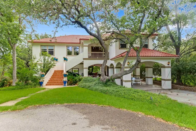 $2,700,000 | 327 Elm Lodge Drive, Kingsland, TX 78639