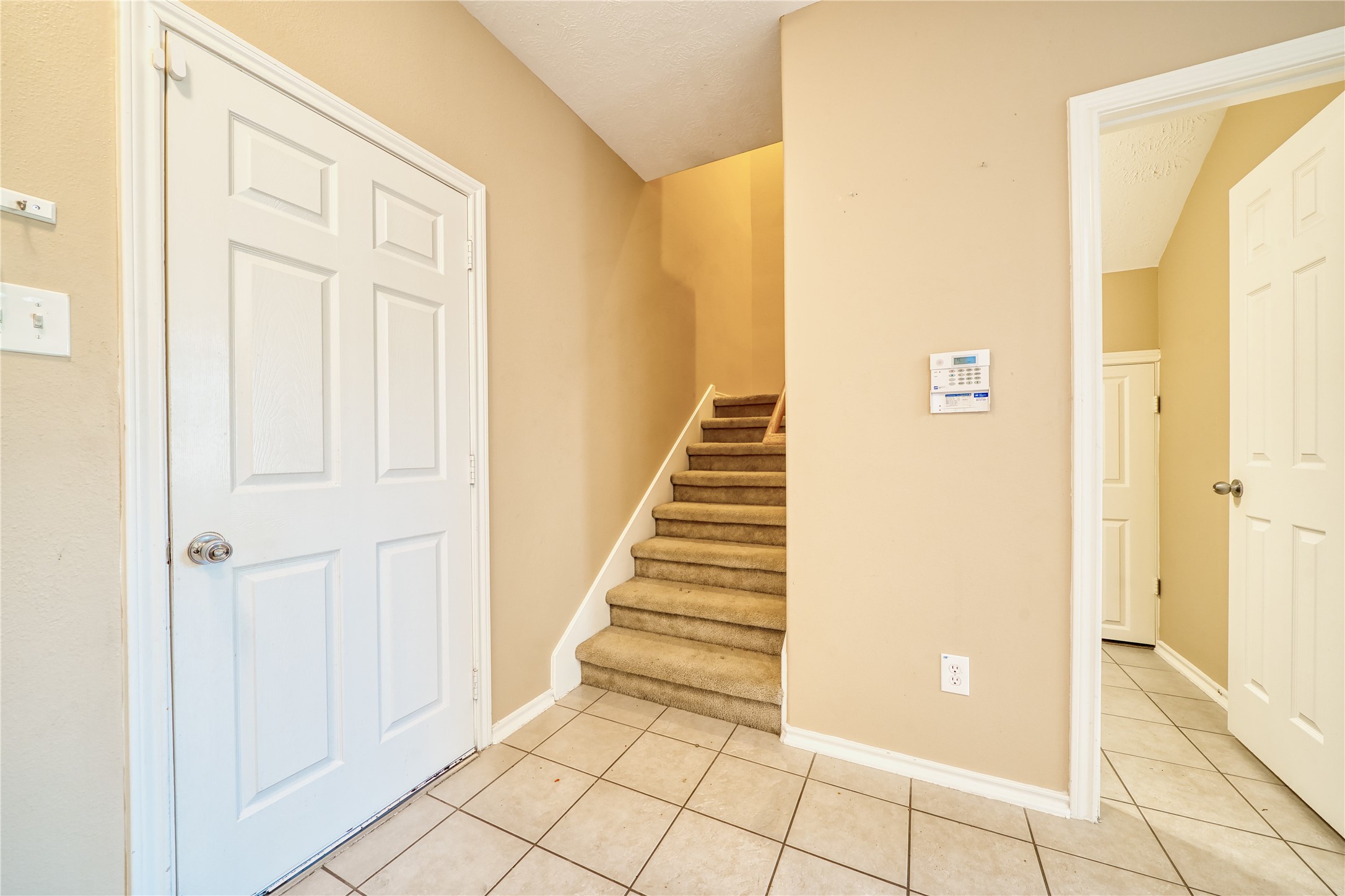 2831 Hackamore Hollow Lane Houston, TX 77014 - Photo 16 of 36