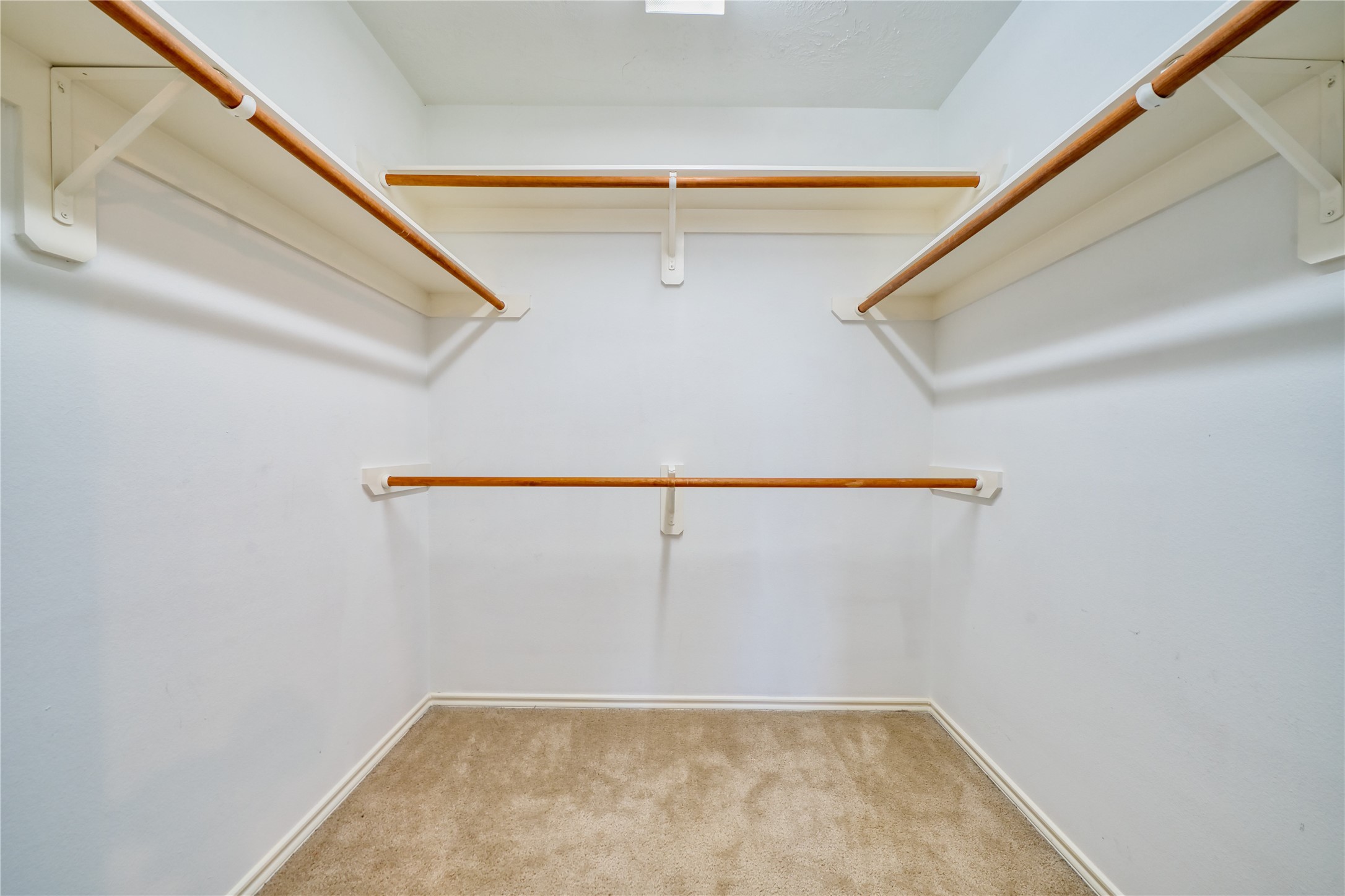 2831 Hackamore Hollow Lane Houston, TX 77014 - Photo 27 of 36