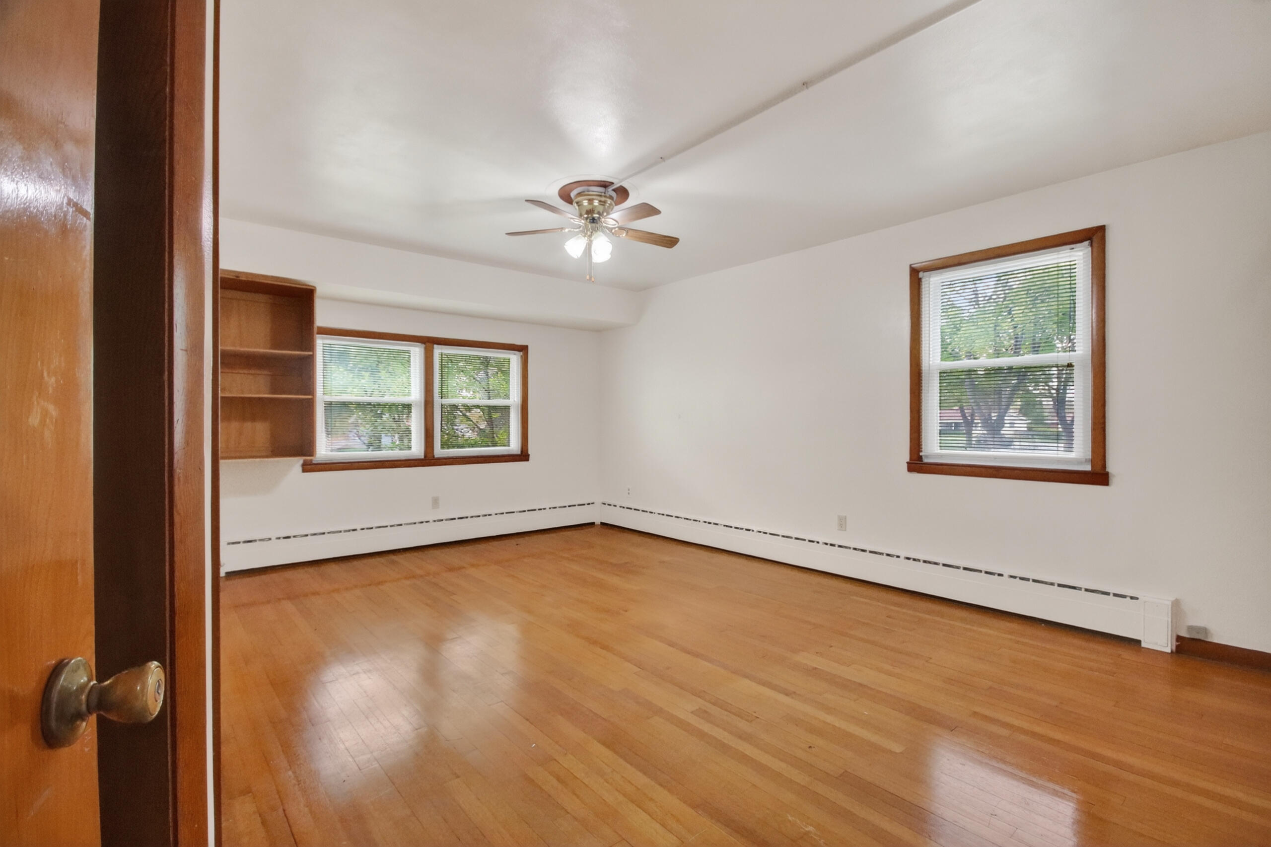 4076 North 90th Street Milwaukee, WI 53222 - Photo 20 of 50 4076 N 90th St - Bedroom 1 V4