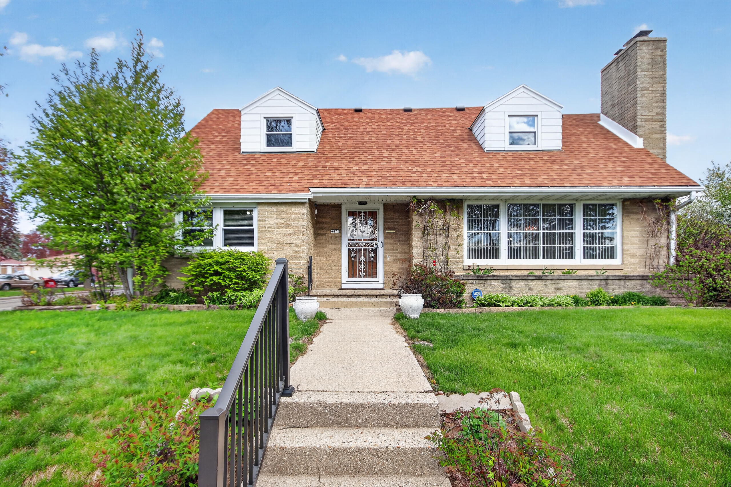4076 North 90th Street Milwaukee, WI 53222 - Photo 2 of 50 4076 N 90th St - Front View 2