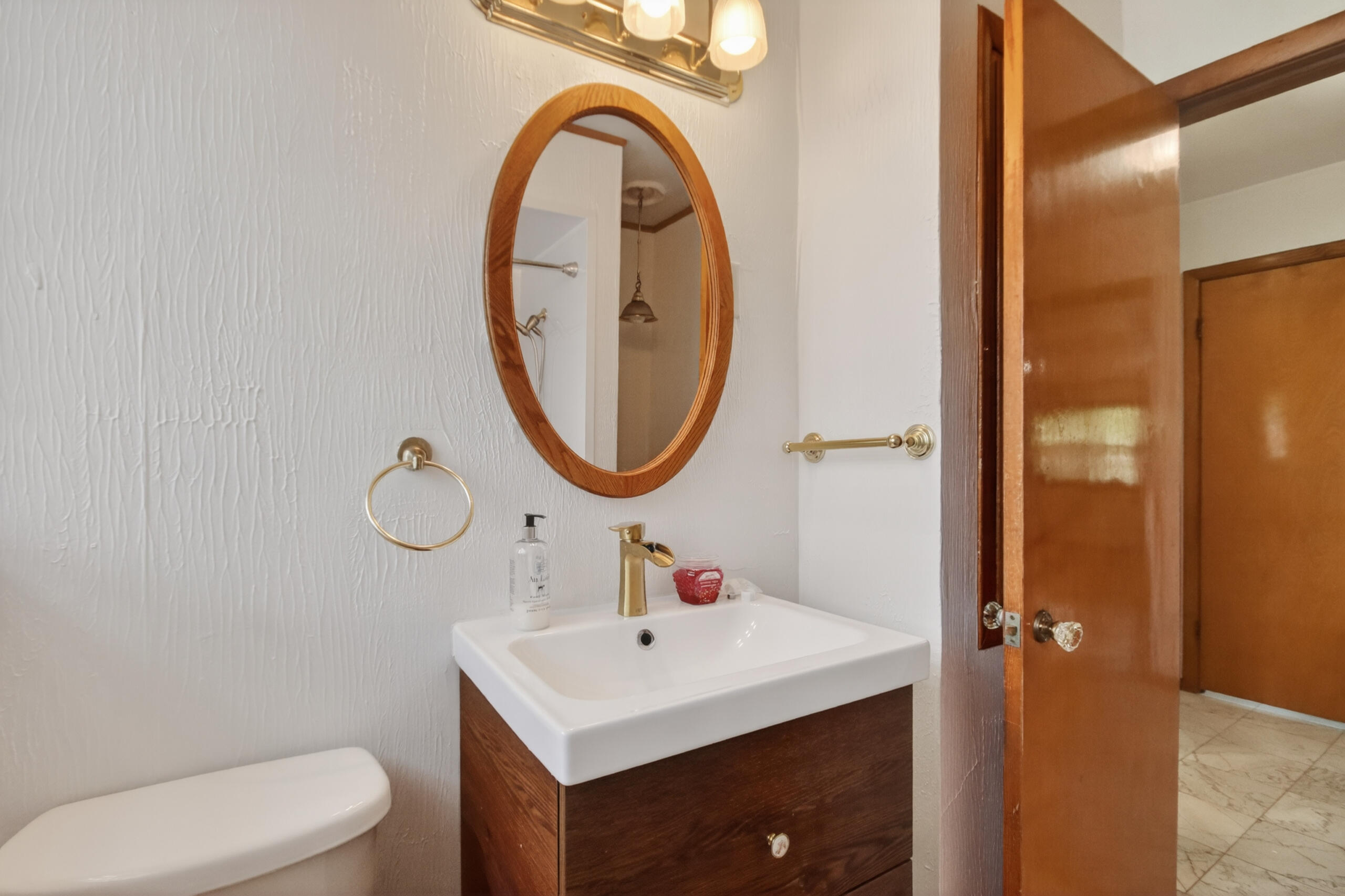 4076 North 90th Street Milwaukee, WI 53222 - Photo 21 of 50 4076 N 90th St - Bathroom 1 View 1