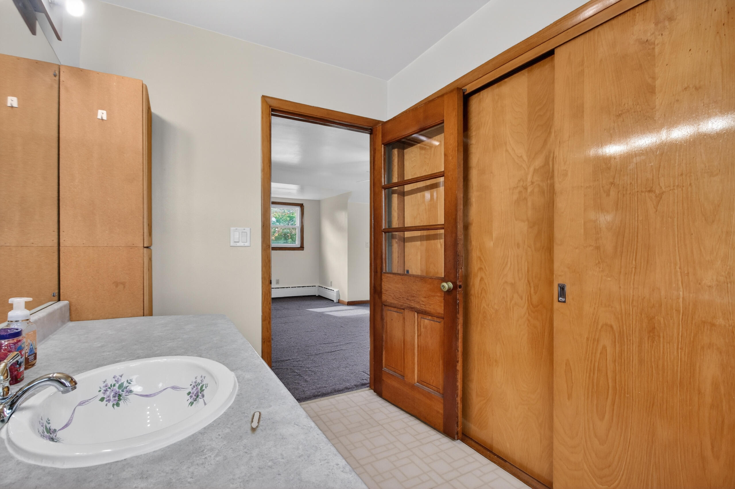 4076 North 90th Street Milwaukee, WI 53222 - Photo 31 of 50 4076 N 90th St - Powder Room View 2