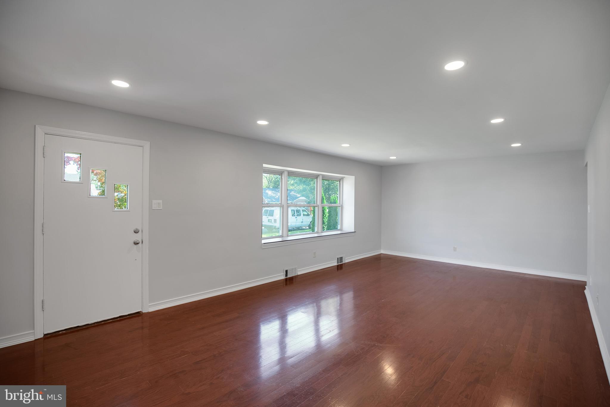 1020 Chesterfield Road Haddonfield, NJ 08033 - Photo 4 of 28