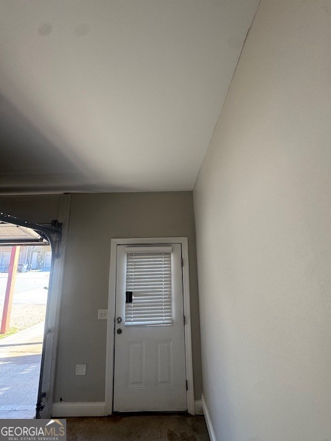 9052 Bayross Cir Point Atlanta, GA 30344 - Photo 28 of 34