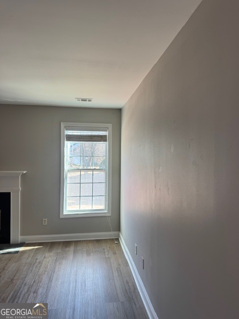 9052 Bayross Cir Point Atlanta, GA 30344 - Photo 3 of 34