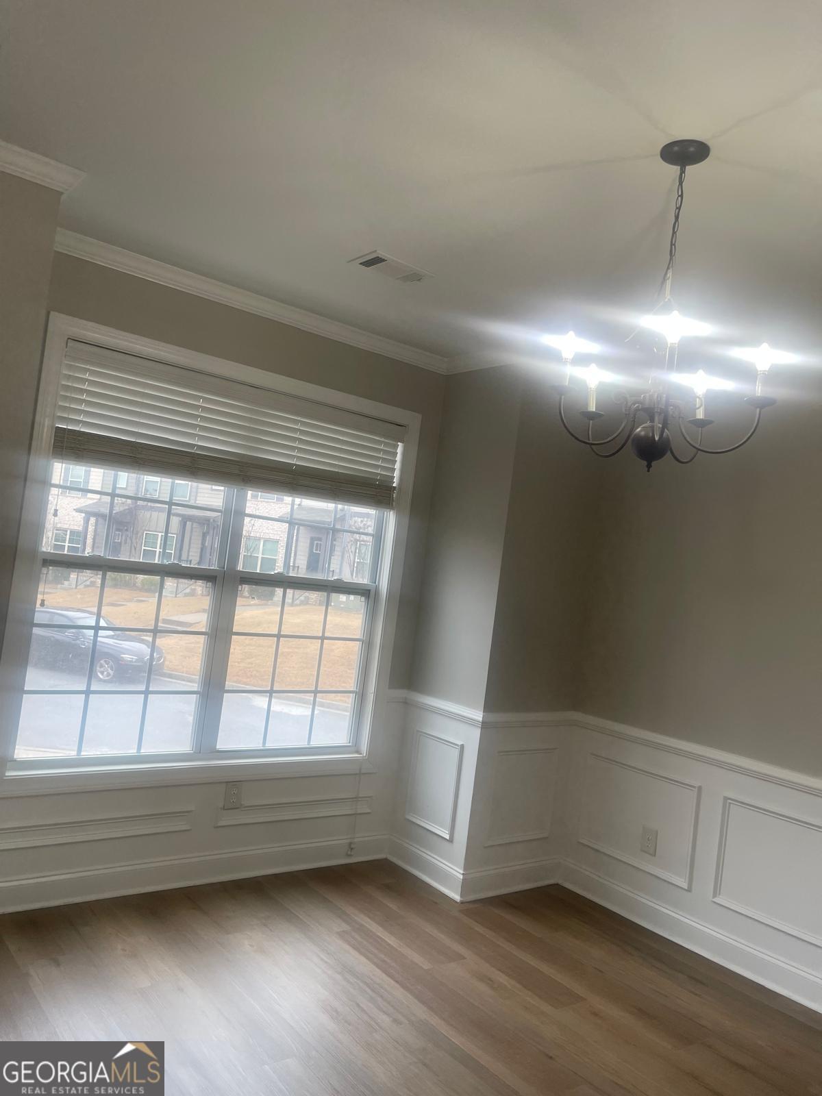 9052 Bayross Cir Point Atlanta, GA 30344 - Photo 33 of 34