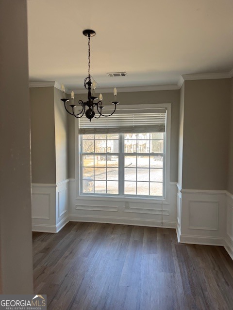 9052 Bayross Cir Point Atlanta, GA 30344 - Photo 8 of 34