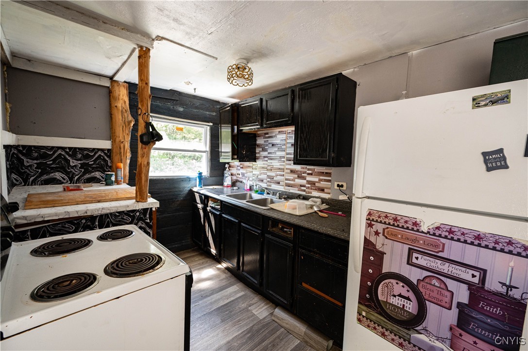 1451 Elizabethtown Road German Flatts, NY 13357 - Photo 9 of 27