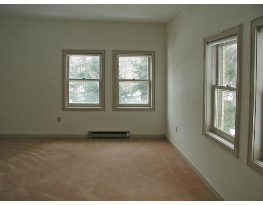 91 Glen Road, Unit NCI Brookline, MA 02445 - Photo 3 of 5 Gallery Image 3