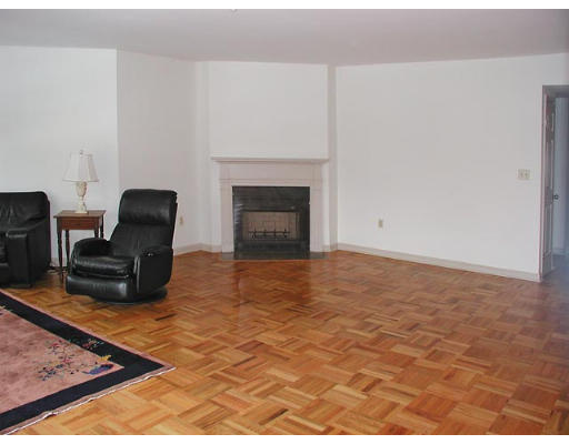 91 Glen Road, Unit NCI Brookline, MA 02445 - Photo 5 of 5 Gallery Image 5