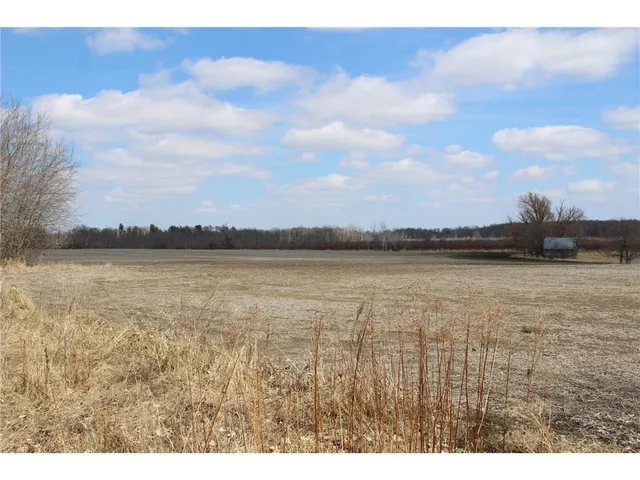 $275,000 | 65 Northeast Stanchfield Twp Mn 55006 Northeast, Braham, MN 55006