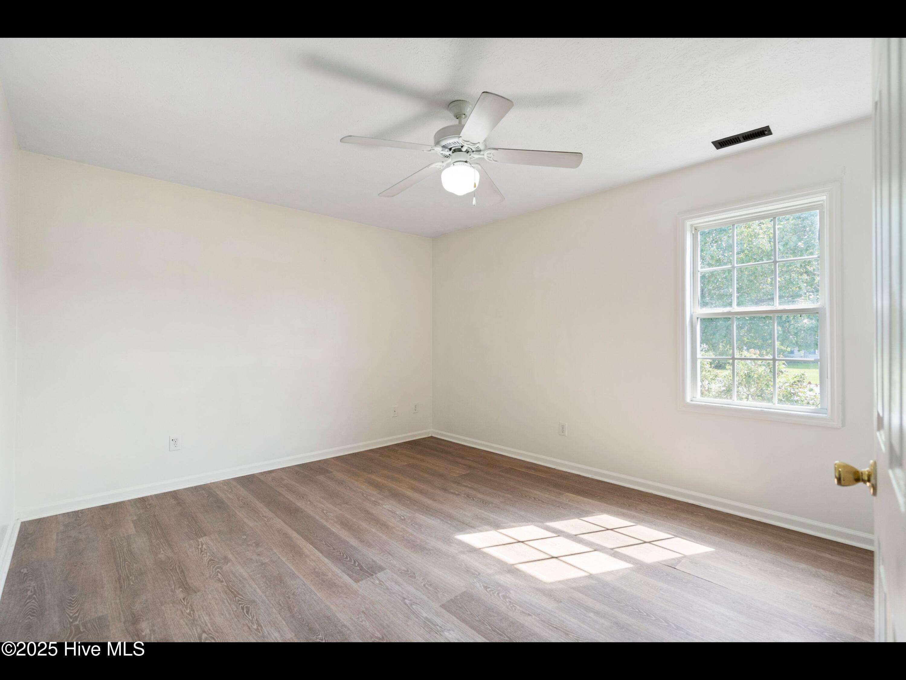 328 Foxhall Road Newport, NC 28570 - Photo 10 of 22 Primary Bed