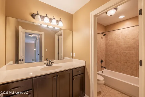 $451,000 | 3382 John Michael Drive, Southaven, MS 38672