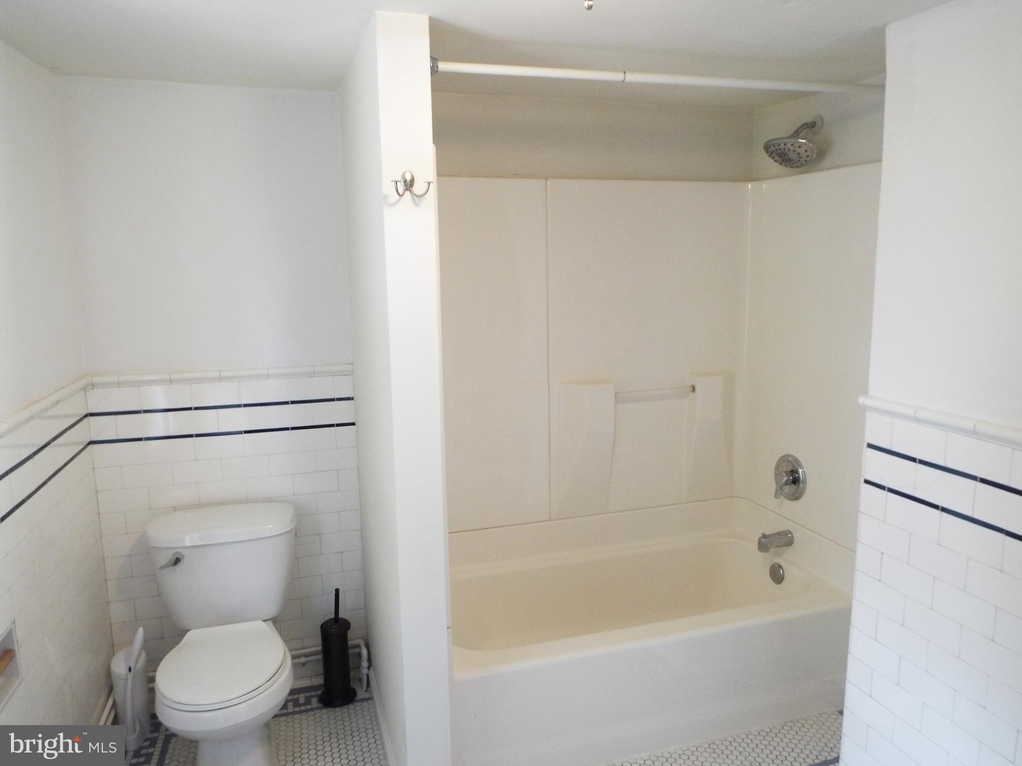 110 Hanover Road Reisterstown, MD 21136 - Photo 36 of 97 2nd floor full bathroom