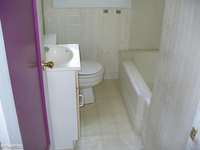 716 Glendale Road Galax, VA 24333 - Photo 3 of 3 Other Bath.