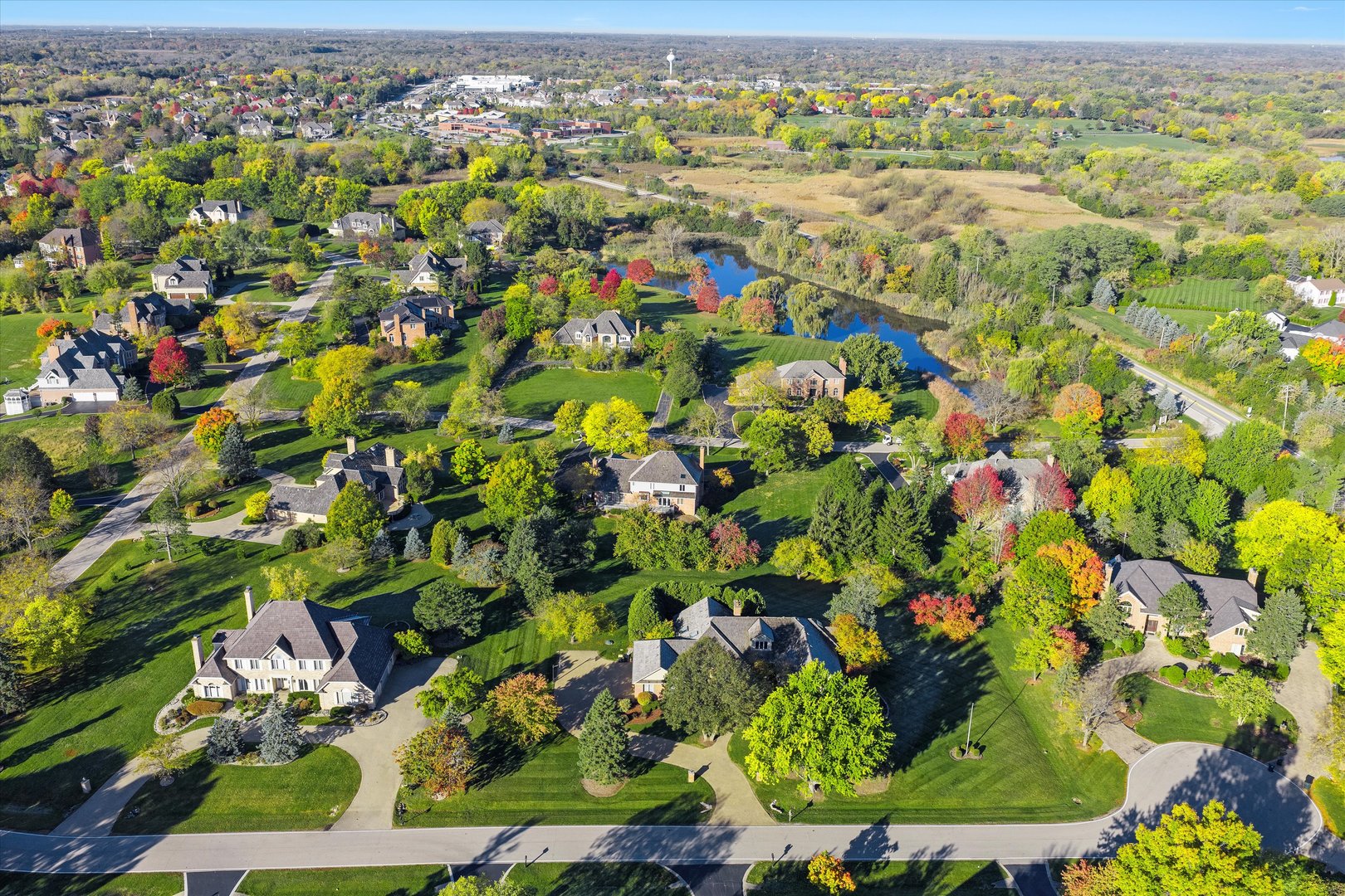 510 Lancaster Court Inverness, IL 60010 - Photo 12 of 17 a view of a city