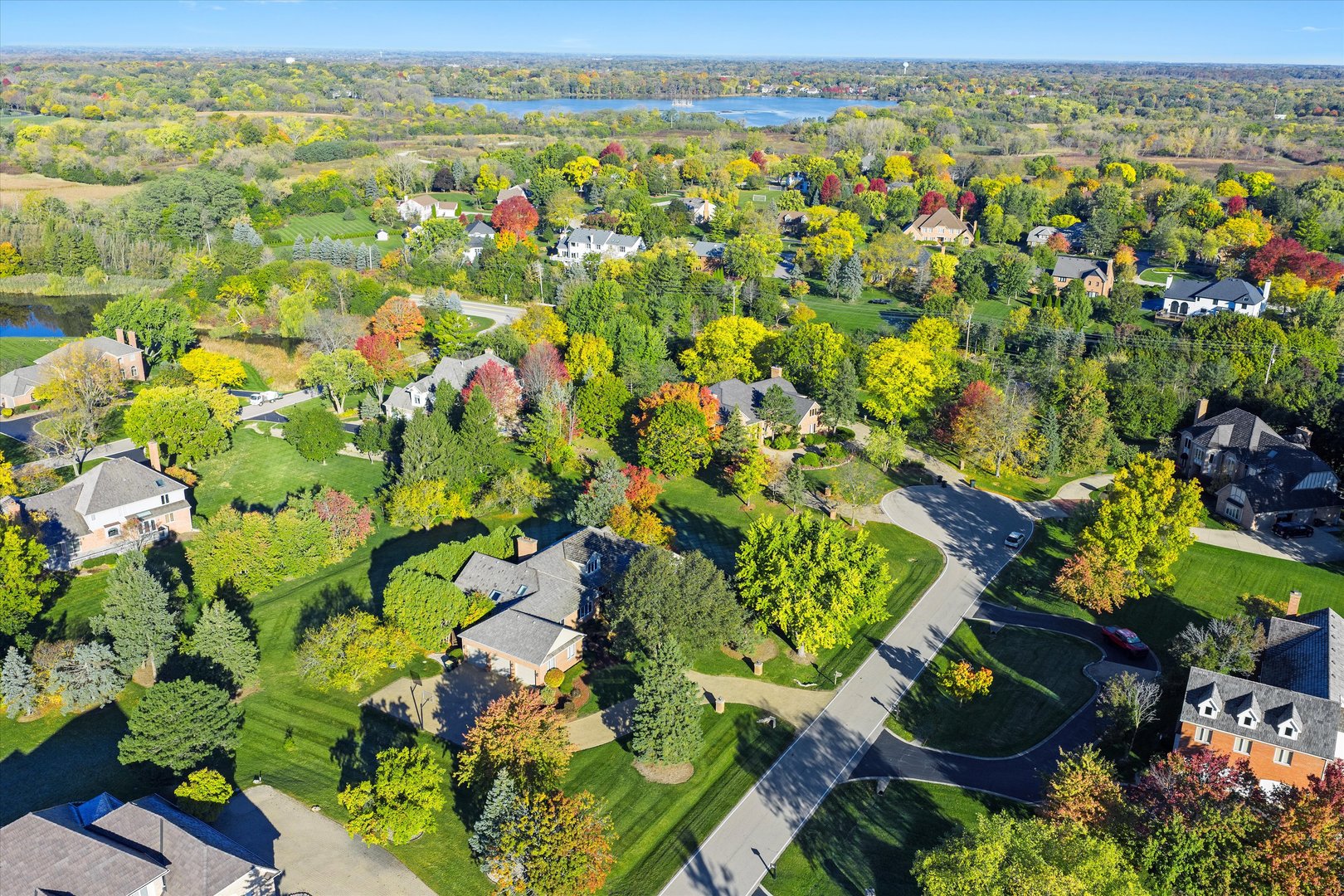 510 Lancaster Court Inverness, IL 60010 - Photo 13 of 17 a view of a city
