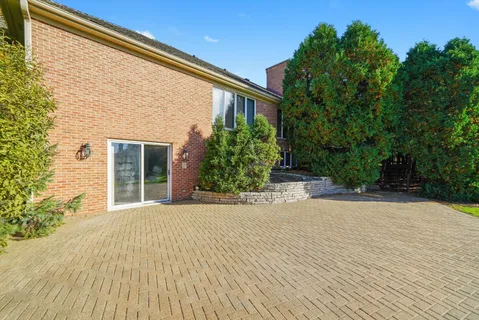 $825,000 | 510 Lancaster Court, Inverness, IL 60010