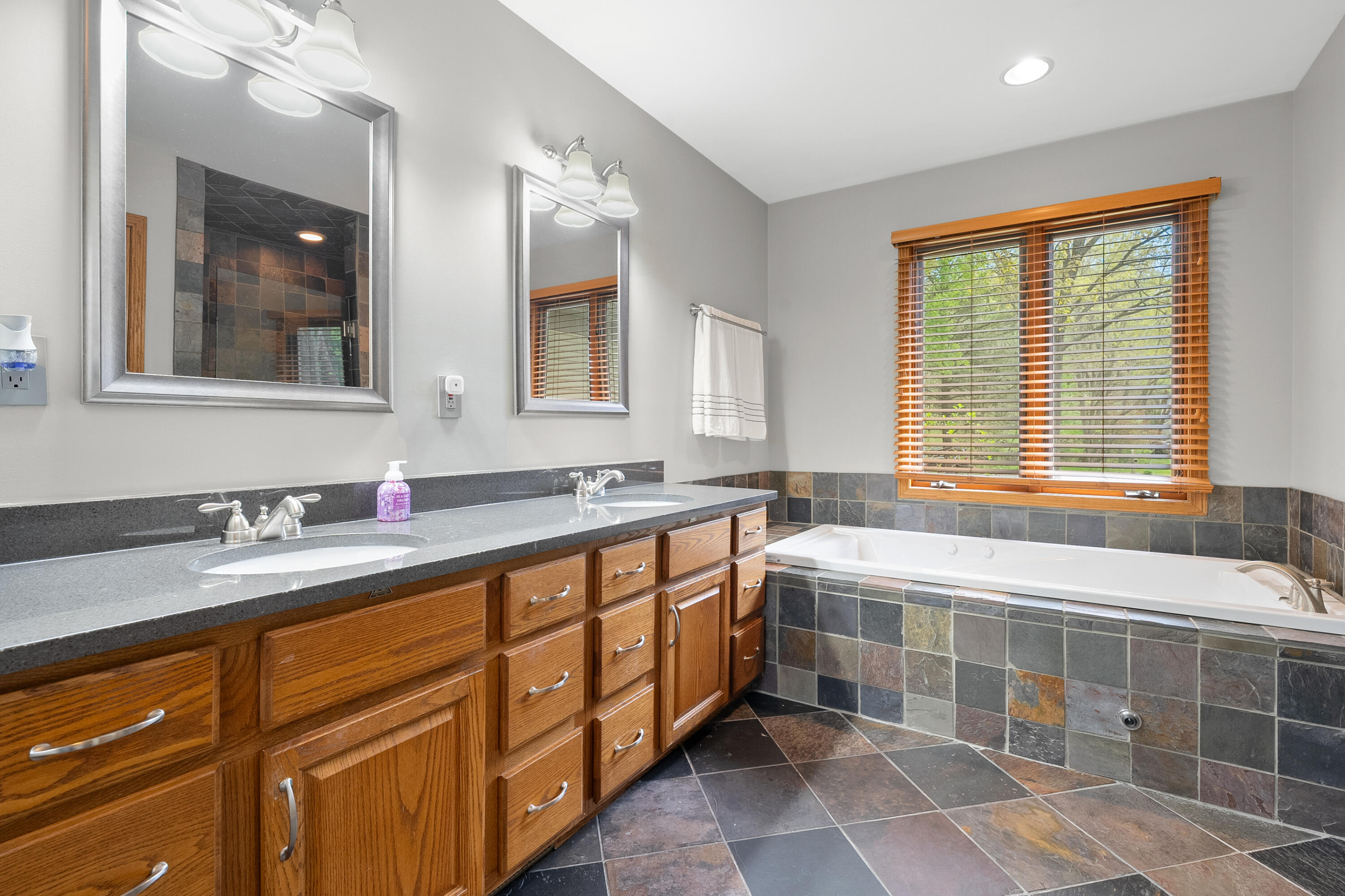 6147 Autumn Ridge Richland, MI 49083 - Photo 24 of 49 Autumn Ridge 6147 Richland 49083 - Resho