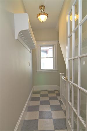 25 St Clements Road, Unit 2 Medford, MA 02155 - Photo 3 of 22 Gallery Image 3
