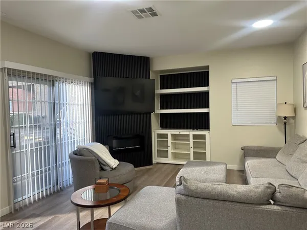 $1,830 | 4730 East Craig Road, Unit 1043, Las Vegas, NV 89115