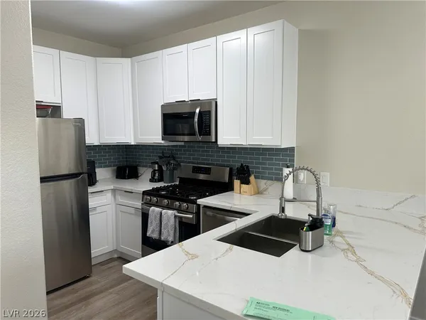 $1,830 | 4730 East Craig Road, Unit 1043, Las Vegas, NV 89115