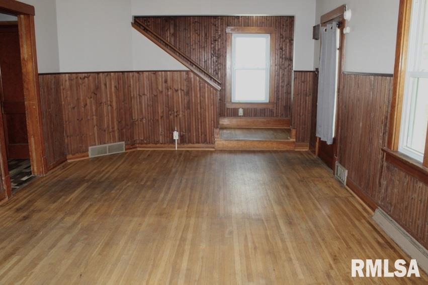 516 West Prospect Street Kewanee, IL 61443 - Photo 12 of 38