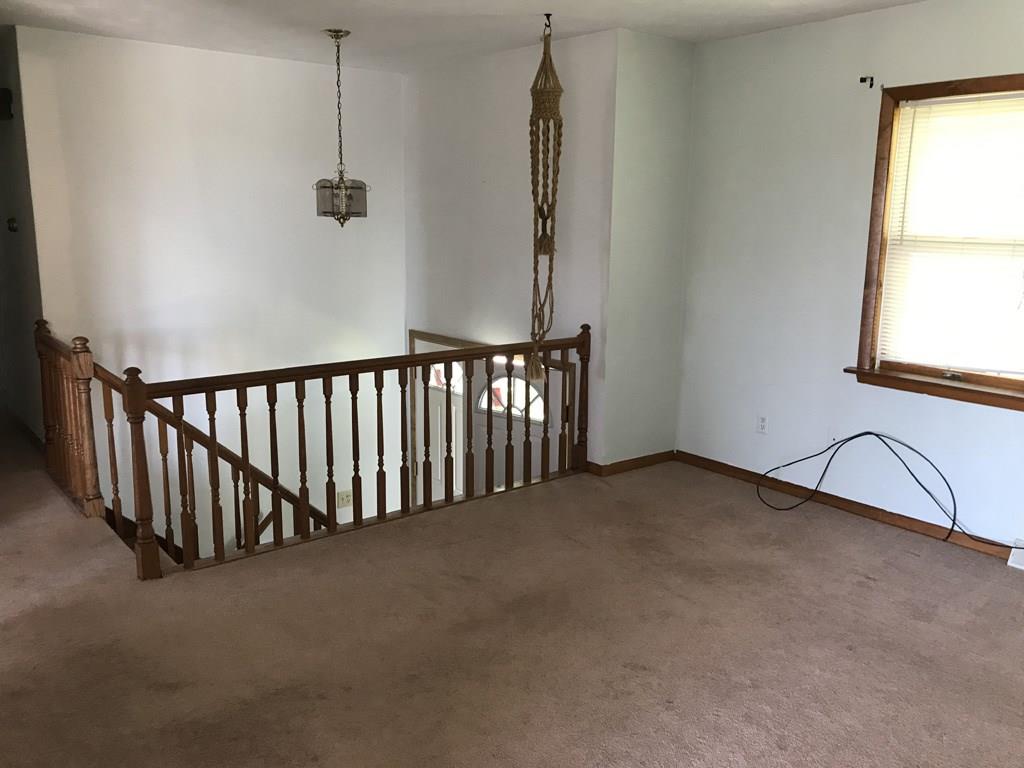 Living Room / Entrance