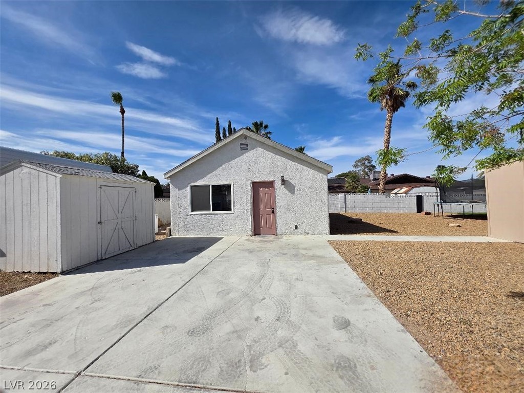 3420 West Warm Springs Road Las Vegas, NV 89118 - Photo 39 of 50 Guest Home 600 sq ft 1 bed 1 bath large inside very bright lots of natural of light