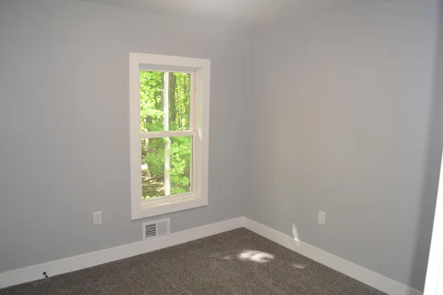 $3,800 | 5581 East Main Street, Kalamazoo, MI 49048