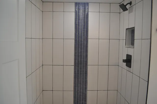 $3,800 | 5581 East Main Street, Kalamazoo, MI 49048