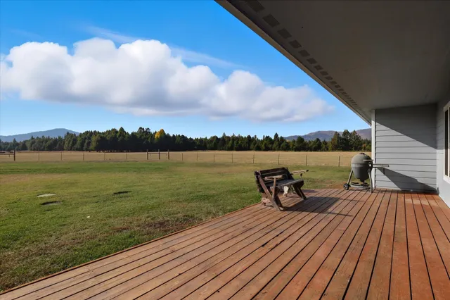 $699,900 | 4883 B Bittrich-Antler Road, Deer Park, WA 99006