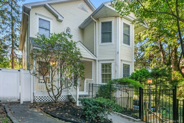 $5,400 | 75 Woodcrest Avenue, White Plains, NY 10604