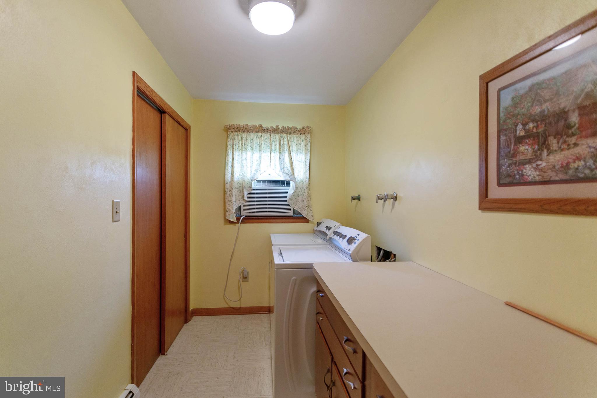 2890 Pleasant Hill Road Hanover, PA 17331 - Photo 19 of 45 Laundry