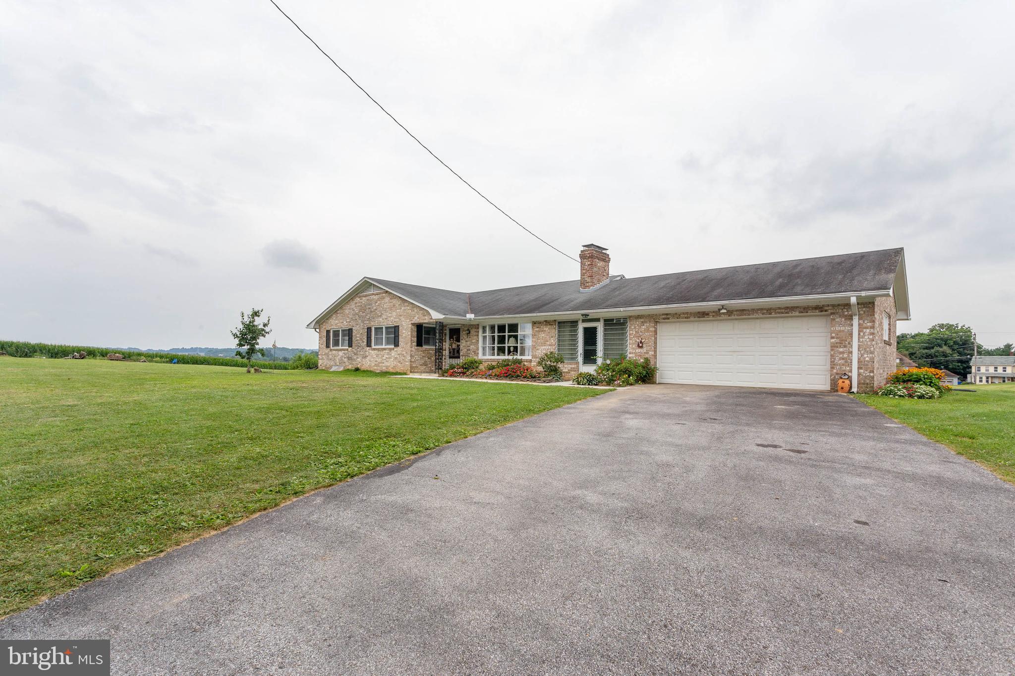 2890 Pleasant Hill Road Hanover, PA 17331 - Photo 3 of 45 Exterior Front