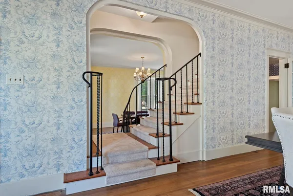 $299,900 | 839 Grove Street, Jacksonville, IL 62650