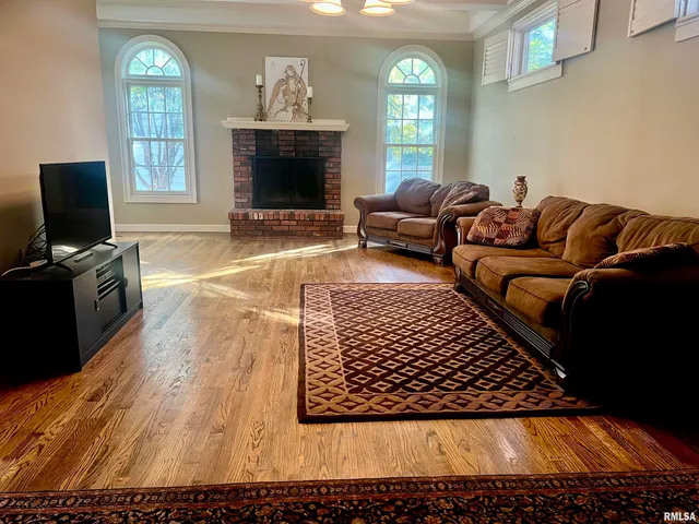 $324,900 | 839 Grove Street, Jacksonville, IL 62650